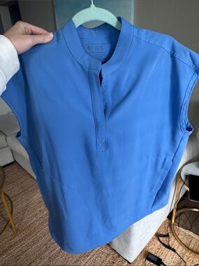 Figs Light Blue Sleeveless Rafaela Shirt